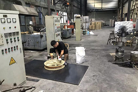 ورشة صب عجلات البكرات من النايلون